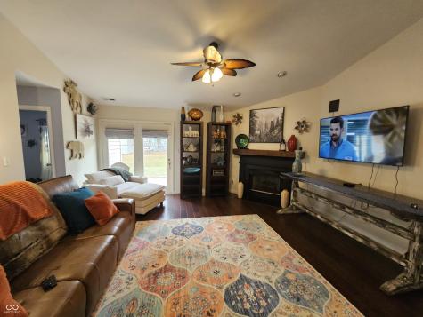 5747 Spring Oaks Way Indianapolis IN 46237