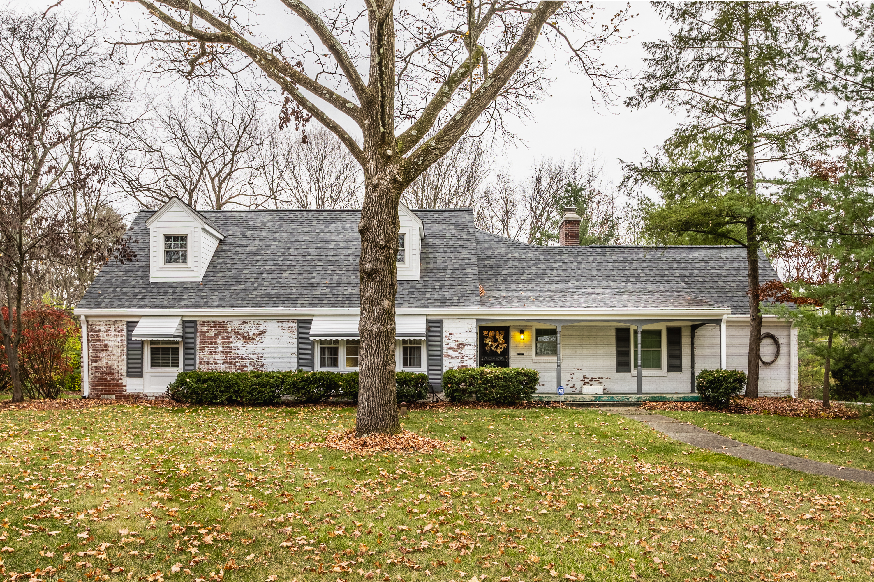 858 Meadowbrook Court Indianapolis IN 46240