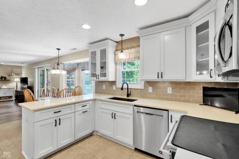 13077 Lansdowne Drive Fishers IN 46038