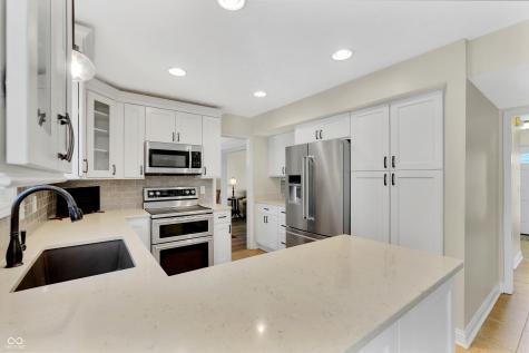 13077 Lansdowne Drive Fishers IN 46038
