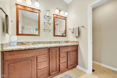 13077 Lansdowne Drive Fishers IN 46038