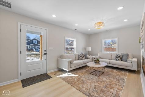 10539 Mcpherson Street Carmel IN 46280
