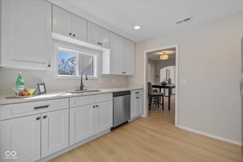 10539 Mcpherson Street Carmel IN 46280