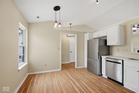 14649 Meadowcreek Drive Carmel IN 46033
