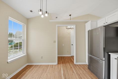 14649 Meadowcreek Drive Carmel IN 46033
