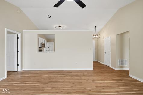 14649 Meadowcreek Drive Carmel IN 46033