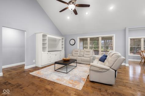 737 Enos Road Seymour IN 47274