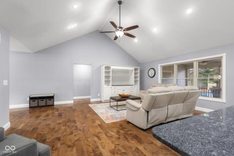 737 Enos Road Seymour IN 47274