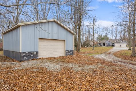 737 Enos Road Seymour IN 47274