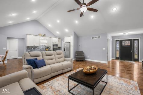 737 Enos Road Seymour IN 47274