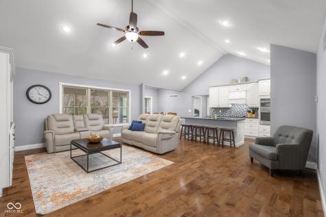 737 Enos Road Seymour IN 47274