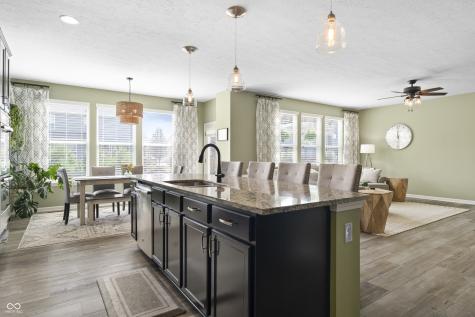 7811 Ringtail Circle Zionsville IN 46077