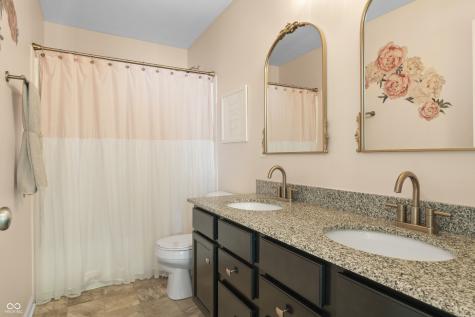 7811 Ringtail Circle Zionsville IN 46077