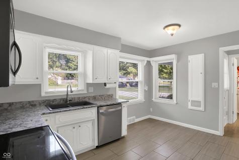 936 Sunset Drive Anderson IN 46011