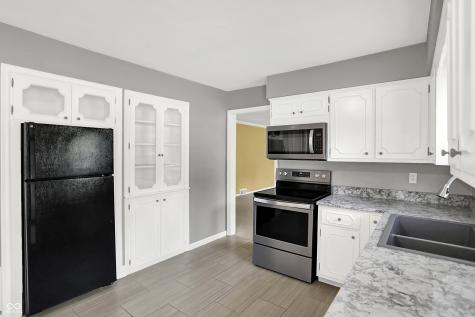 936 Sunset Drive Anderson IN 46011