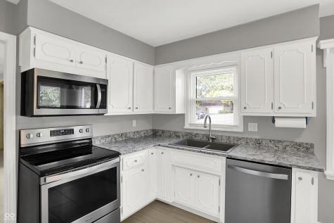 936 Sunset Drive Anderson IN 46011