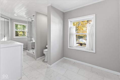 280 S 9th Street Zionsville IN 46077