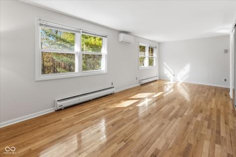 280 S 9th Street Zionsville IN 46077