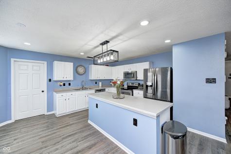 6545 Newstead Drive Indianapolis IN 46217