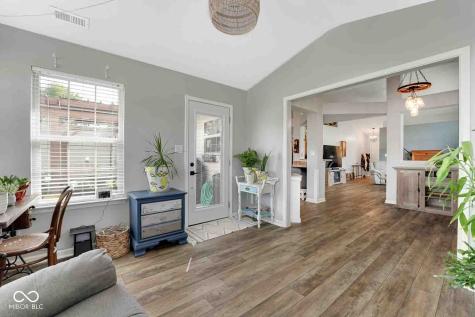 10685 Swan Court Indianapolis IN 46231