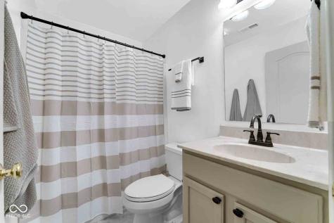 10685 Swan Court Indianapolis IN 46231