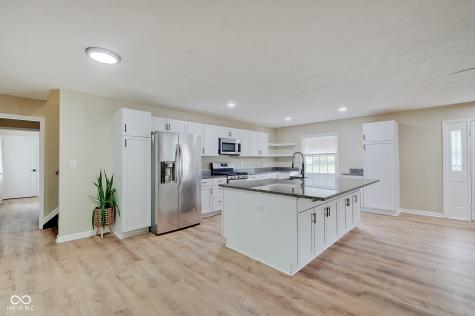 3638 Woodcliff Drive Indianapolis IN 46203