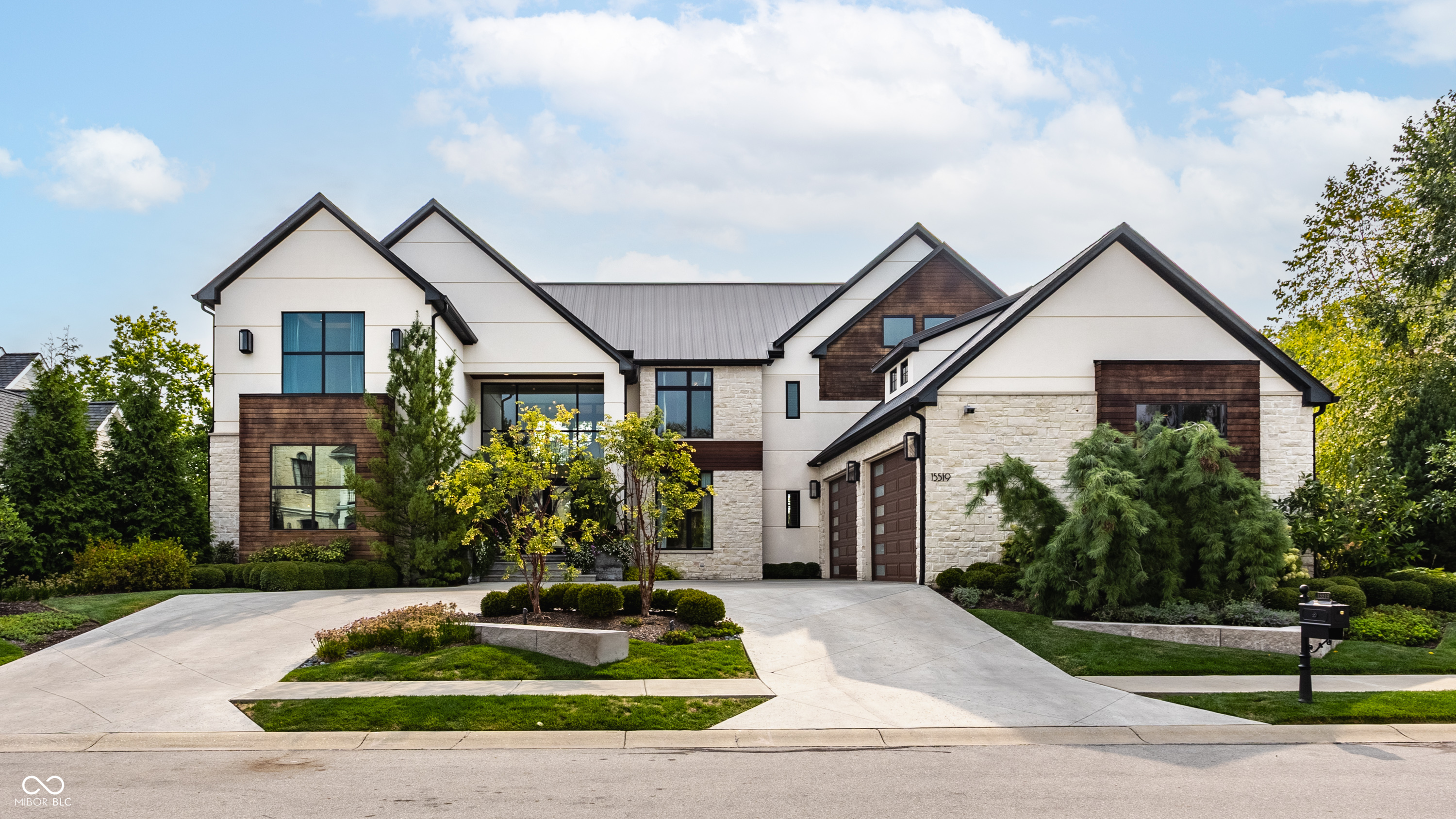 15519 Hidden Oaks Lane Carmel IN 46033