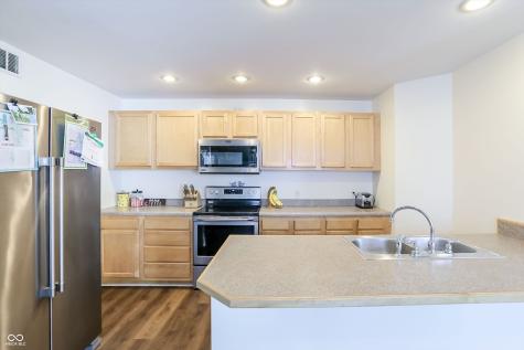 2836 Carrollton Avenue Indianapolis IN 46205