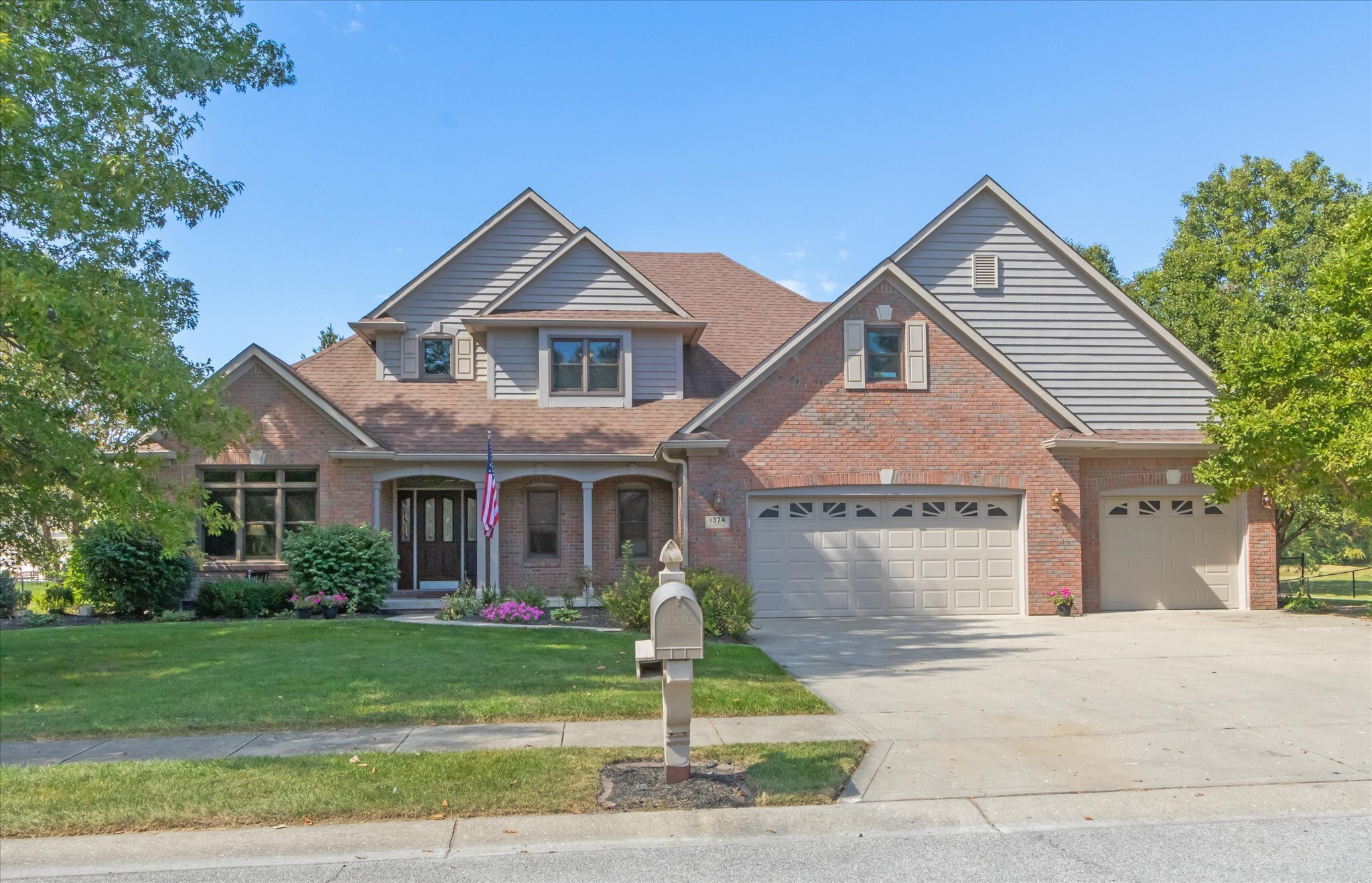 1374 Forest Commons Drive Avon IN 46123