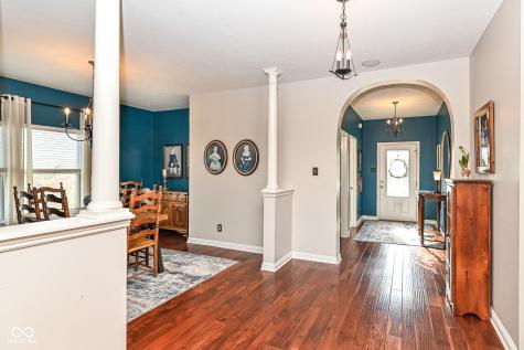 502 Elnora Lane Westfield IN 46074