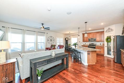 502 Elnora Lane Westfield IN 46074
