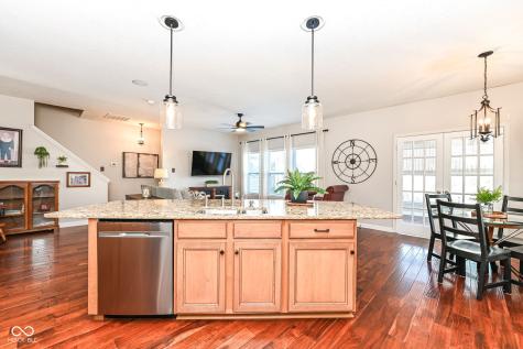 502 Elnora Lane Westfield IN 46074
