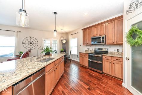 502 Elnora Lane Westfield IN 46074