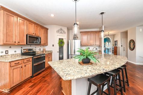 502 Elnora Lane Westfield IN 46074