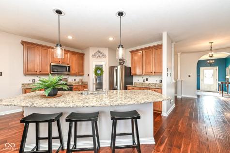 502 Elnora Lane Westfield IN 46074