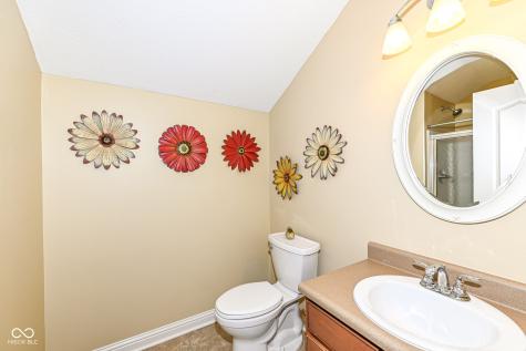502 Elnora Lane Westfield IN 46074