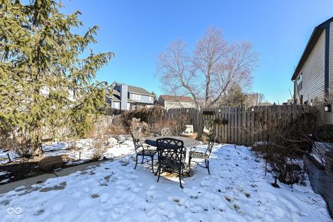 502 Elnora Lane Westfield IN 46074