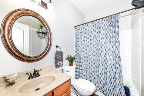 502 Elnora Lane Westfield IN 46074