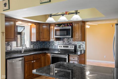 745 W Banta Road Indianapolis IN 46217