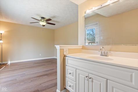 745 W Banta Road Indianapolis IN 46217