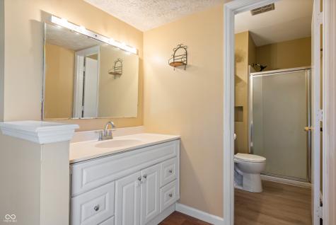 745 W Banta Road Indianapolis IN 46217