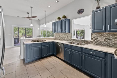 11226 Blackwalnut Point Indianapolis IN 46236
