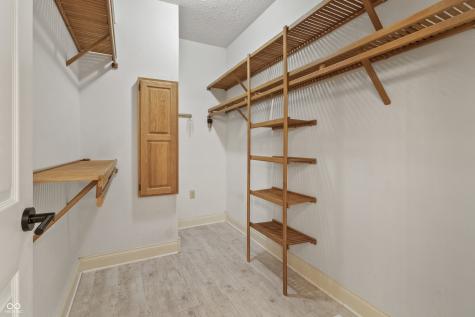 11226 Blackwalnut Point Indianapolis IN 46236