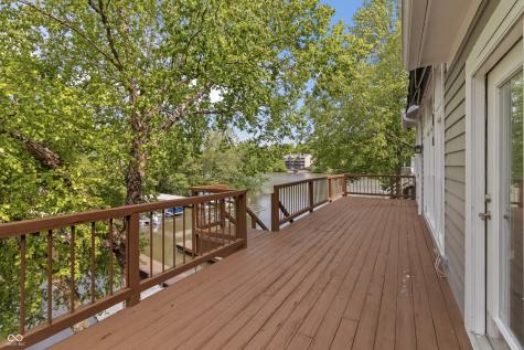 11226 Blackwalnut Point Indianapolis IN 46236