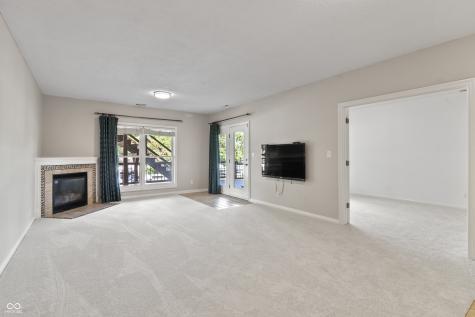 11226 Blackwalnut Point Indianapolis IN 46236