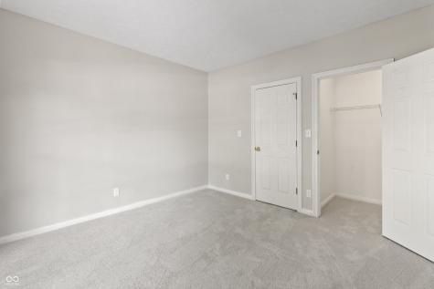 11226 Blackwalnut Point Indianapolis IN 46236