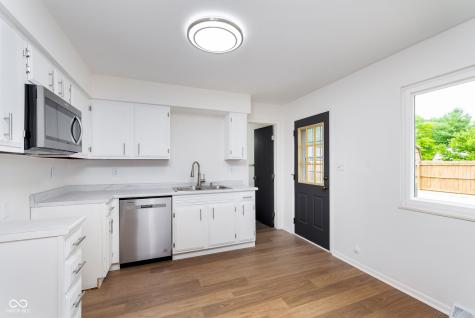3918 Ivory Way Indianapolis IN 46237