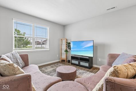2739 Maricopa Boulevard Whitestown IN 46075