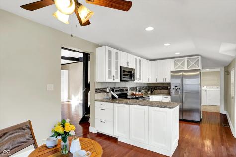 500 W Sycamore Street Zionsville IN 46077