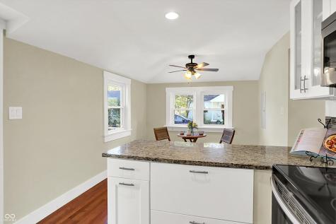 500 W Sycamore Street Zionsville IN 46077